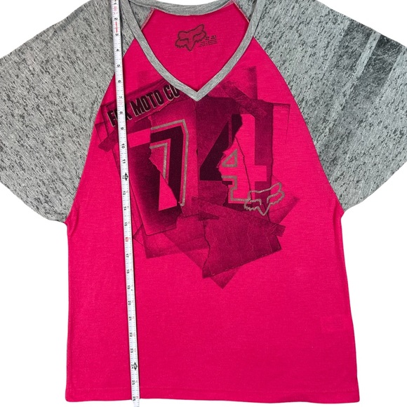 Fox Riding Co. size small pink, black, & grey shirt with grey batwing sleeves - Picture 5 of 8